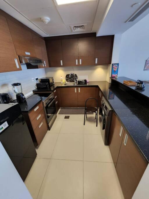 Cozy 1Br In Iconic Tower Leilighet Abu Dhabi Eksteriør bilde