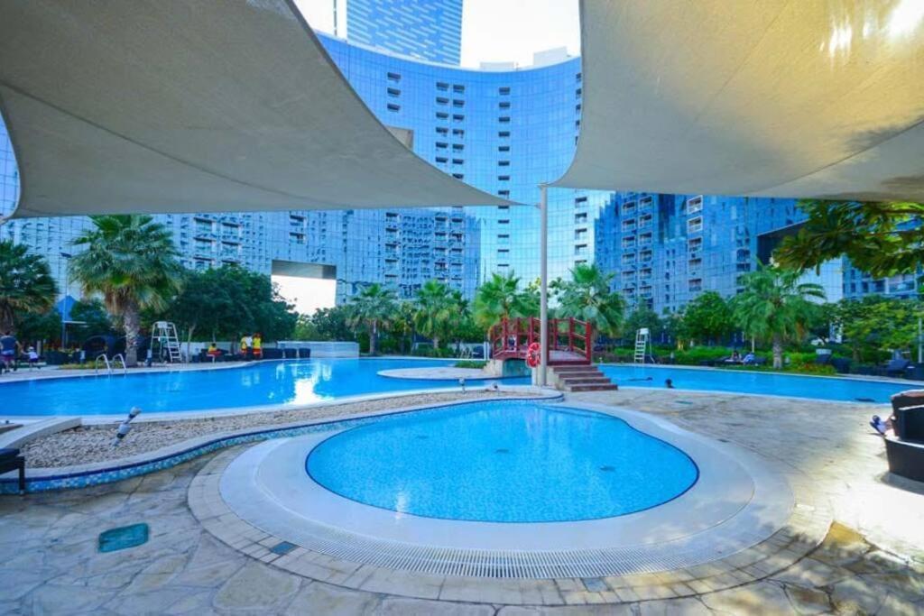 Cozy 1Br In Iconic Tower Leilighet Abu Dhabi Eksteriør bilde